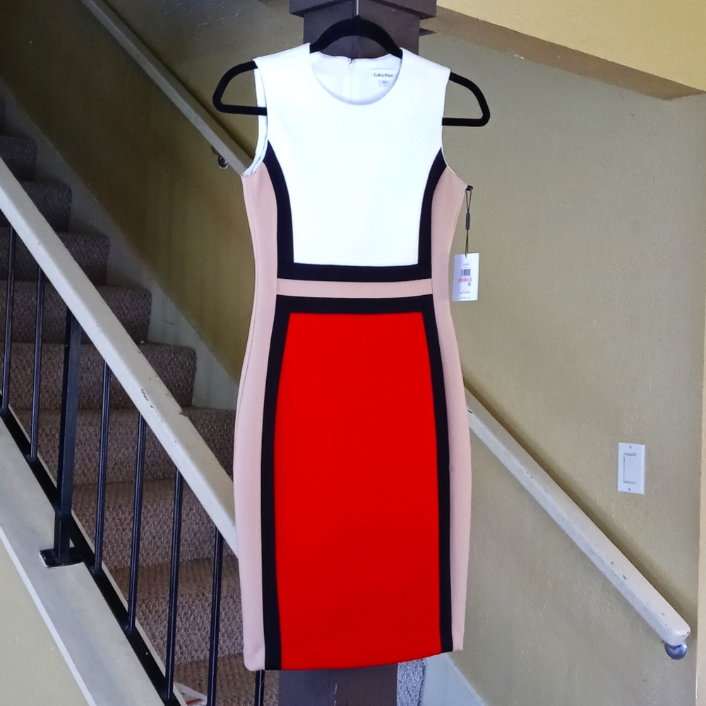 Calvin Klein Body Con Mini Dress Women's Sz 2 NWT Contour